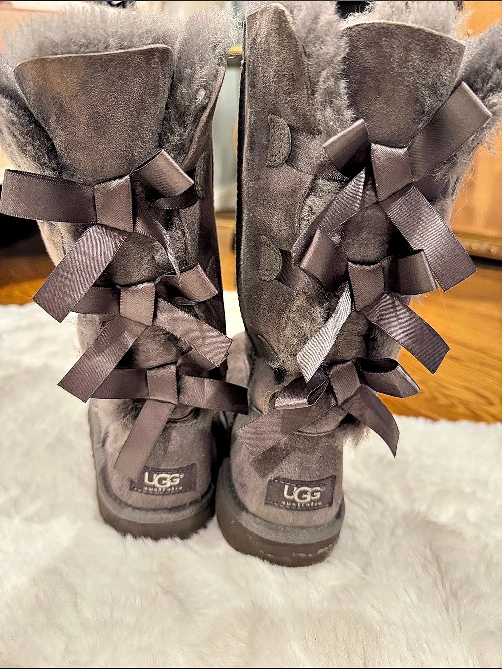 UGG Bailey Bow Tall Gray Bow Boots US 4